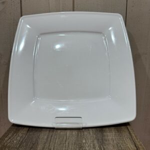 Assiette Carrée 25,5 cm – Location Vaisselle Design Moderne