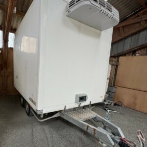 Location Grande Remorque Frigo 14-16m3 230v avec étagères – Froid Gros Volume